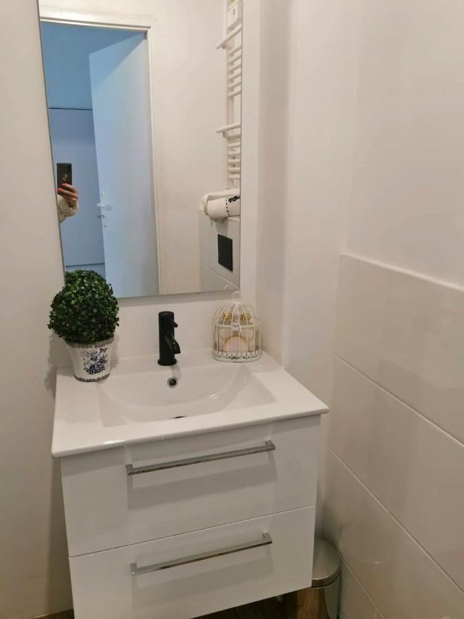 Zdroj Apartment *